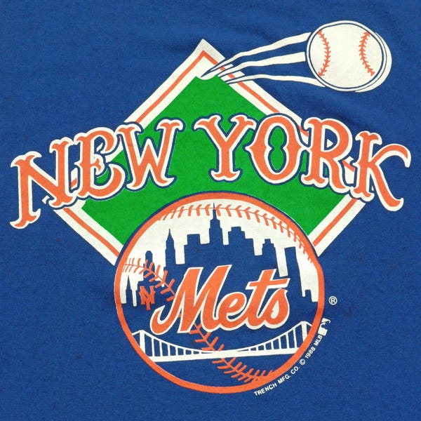 Vintage 80s New York Mets MLB Poly-cotton Blend T.shirt Trench Mfg. Large