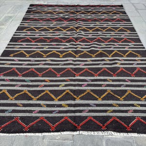 Turkish Kilim, Patterned Oversize Kilim, Vintage Kilim, Antique Kilim, Rugs For Living Room, 8.1x11.8 ft Brown Kilim, Oushak Wool Rug,
