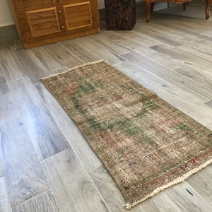 Vintage rug,Green rug,Small rug,Decorative rug,Bohemian rug,Oriental rug,Oushak rug,Natural rug,Eclectic rug,Office rug, 1.7 x 3.9 Ft