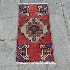 Vintage Turkish Rug, Handmade Wool Rug, Traditional Red Rug, Small Area Rug, 43x81cm, 1x3 ft Turkish Carpet