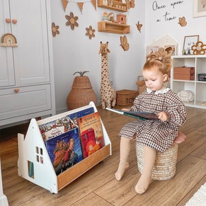 Personalized Montessori Bookshelf, Nursery Bookshelf, Montessori Furniture, Toddler Bookshelf, 1 Year old Girl Gift, Kids Bookcase