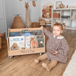 Personalized Montessori Bookshelf, Nursery Bookshelf, Montessori Furniture, Toddler Bookshelf, 1 Year old Girl Gift, Kids Bookcase