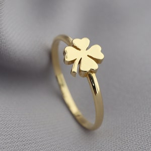 Golden Four Leaf Clover Ring - Celebrate Luck and Style with This Clover Leaf