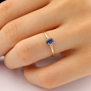 Blue Sapphire Stone Gold Ring-Oval Cut--Between Two Zircon Stones-Very Compatible with Evening Dresses