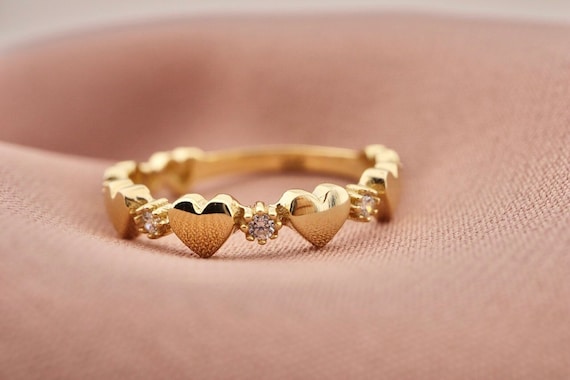 14K Yellow Gold Heart Wire Ring