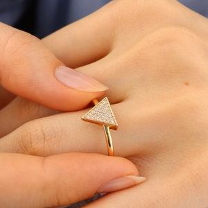 14K Gold Triangle Ring with White Zircon – Geometric Solid Gold Ring, Dainty Triangle Jewelry, Minimalist Sparkling Ring for Her