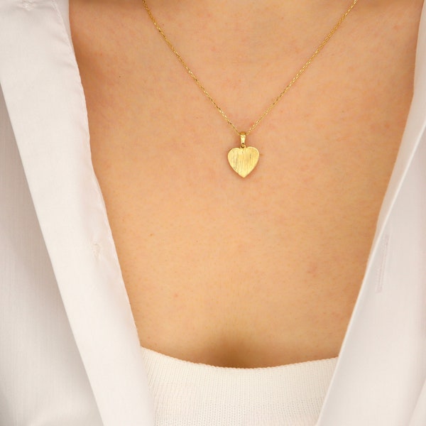 14K Scribble Heart Necklace - Family Heritage Look with Wear Marks