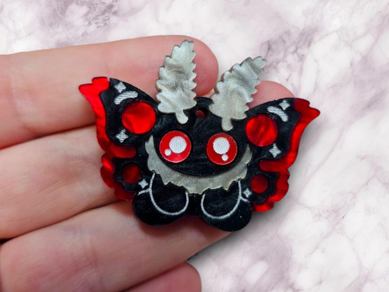 Mothman Earrings, cute cryptid art, mothman jewelry, cryptid jewelry, cryptid earrings, cute goth earrings, creepy jewelry, moth man art afbeelding 2