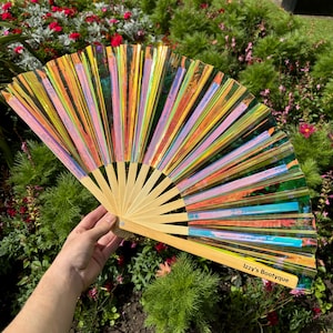 Iridescent Fan / Drag Fan / Clack Fan / Festivals / Drag Queen