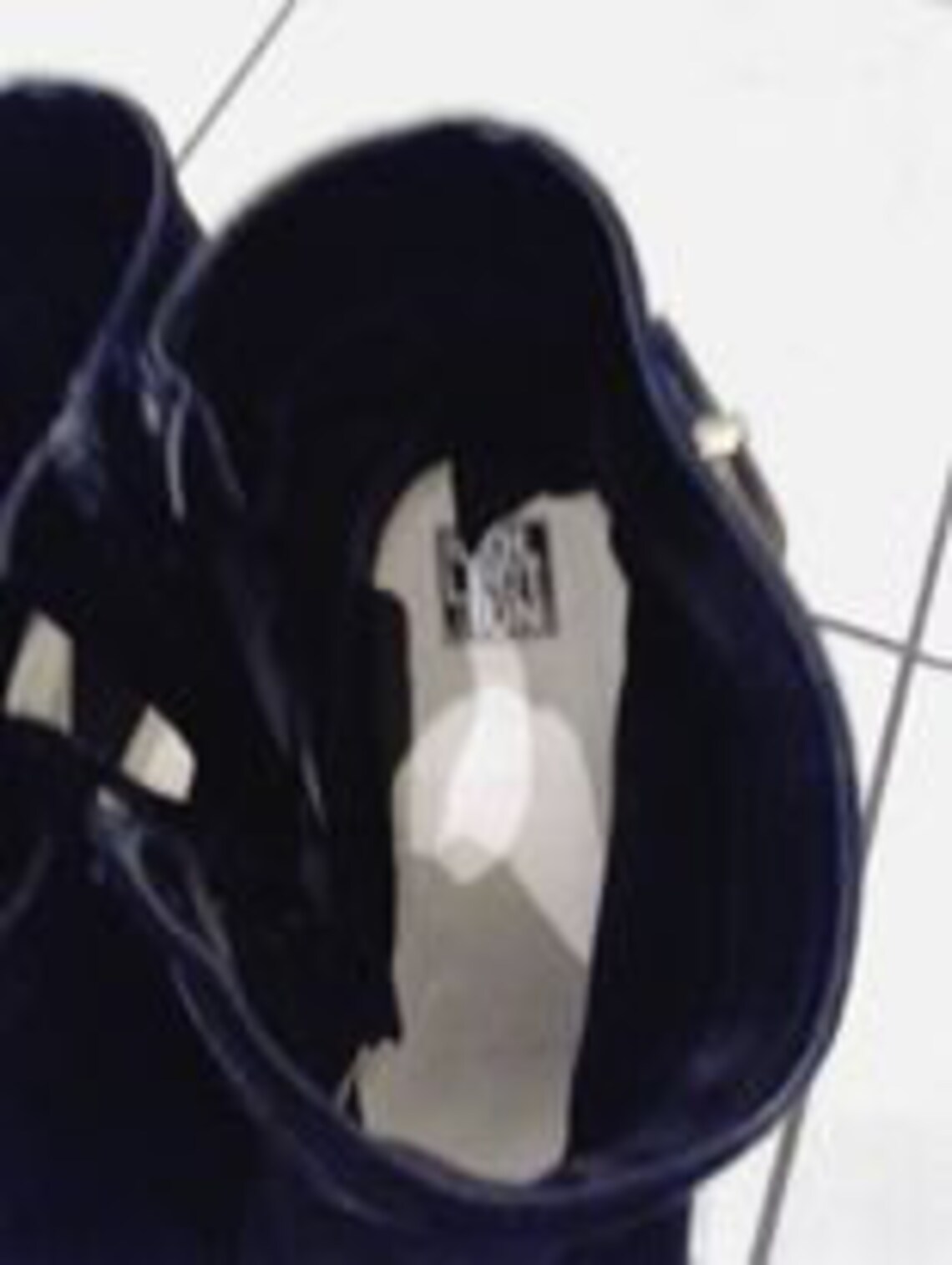 smelly high heels for sale