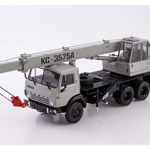 1/43 Truck crane КS-3575А KAMAZ-53213 &#39;Pao Kamaz&#39; #103269 USSR, Russia