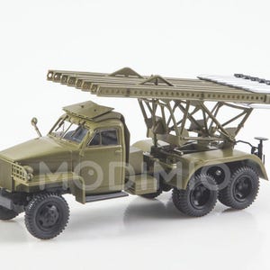 1:43 Studebaker US6 rocket launcher BM-13N Katyusha with Magazine Modimio #112 USSR, Russia