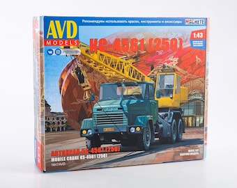 1/43 AVD Models 1647 - Truck crane KS-4561 based on KRAZ-250, Model kit.