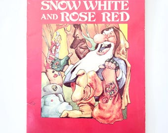 Blancanieves y Rosa Roja (Libro de tapa blanda de cuentos de hadas de los Hermanos Grimm, 1979)
