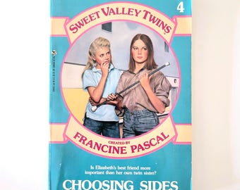 Sweet Valley Twins #4 Choosing Sides Vintage Paperback Book, Good Condition