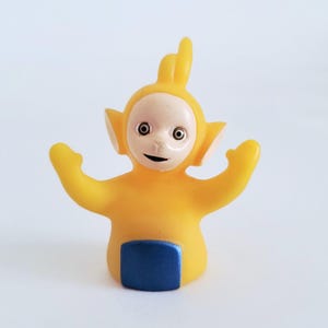 Teletubbies Laa Laa Finger Puppet Toy Figure Vintage 1990s