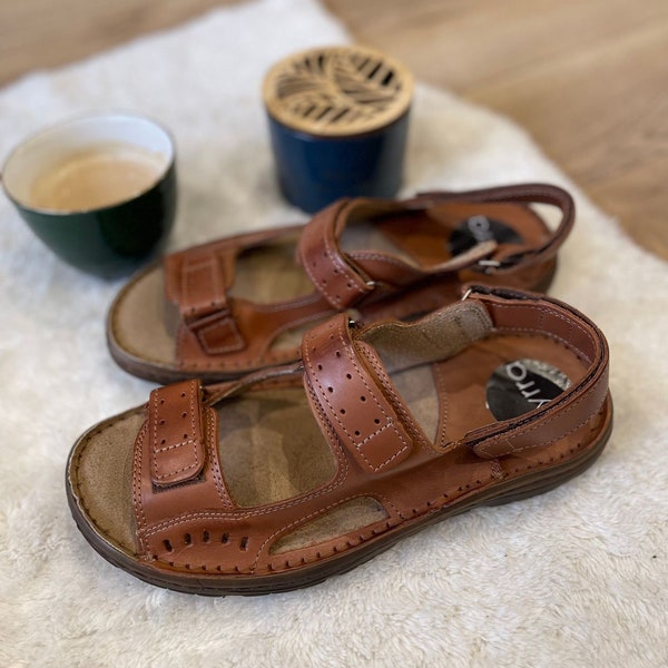 Stylish and comfortable men's sandals handmade