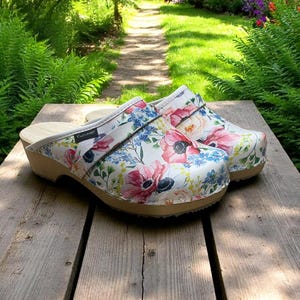 Floral Leather Clogs for Women – Handmade Wooden Sole Slip-On Shoes – Comfortable Spring/Summer Footwear Made In Poland by Naturfeet