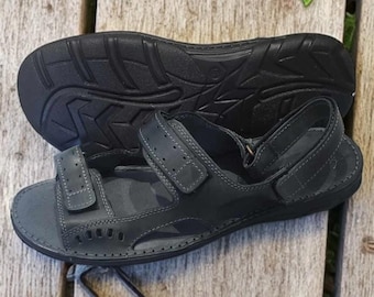 Handmade Leather Sandals – Men's Adjustable Walking Shoes
