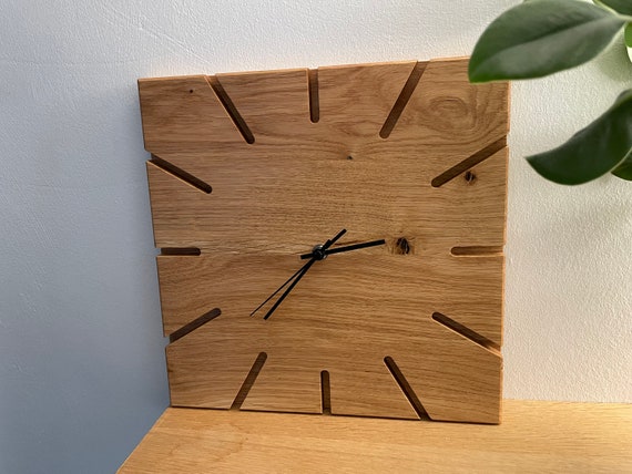 funk wanduhr quadratisch