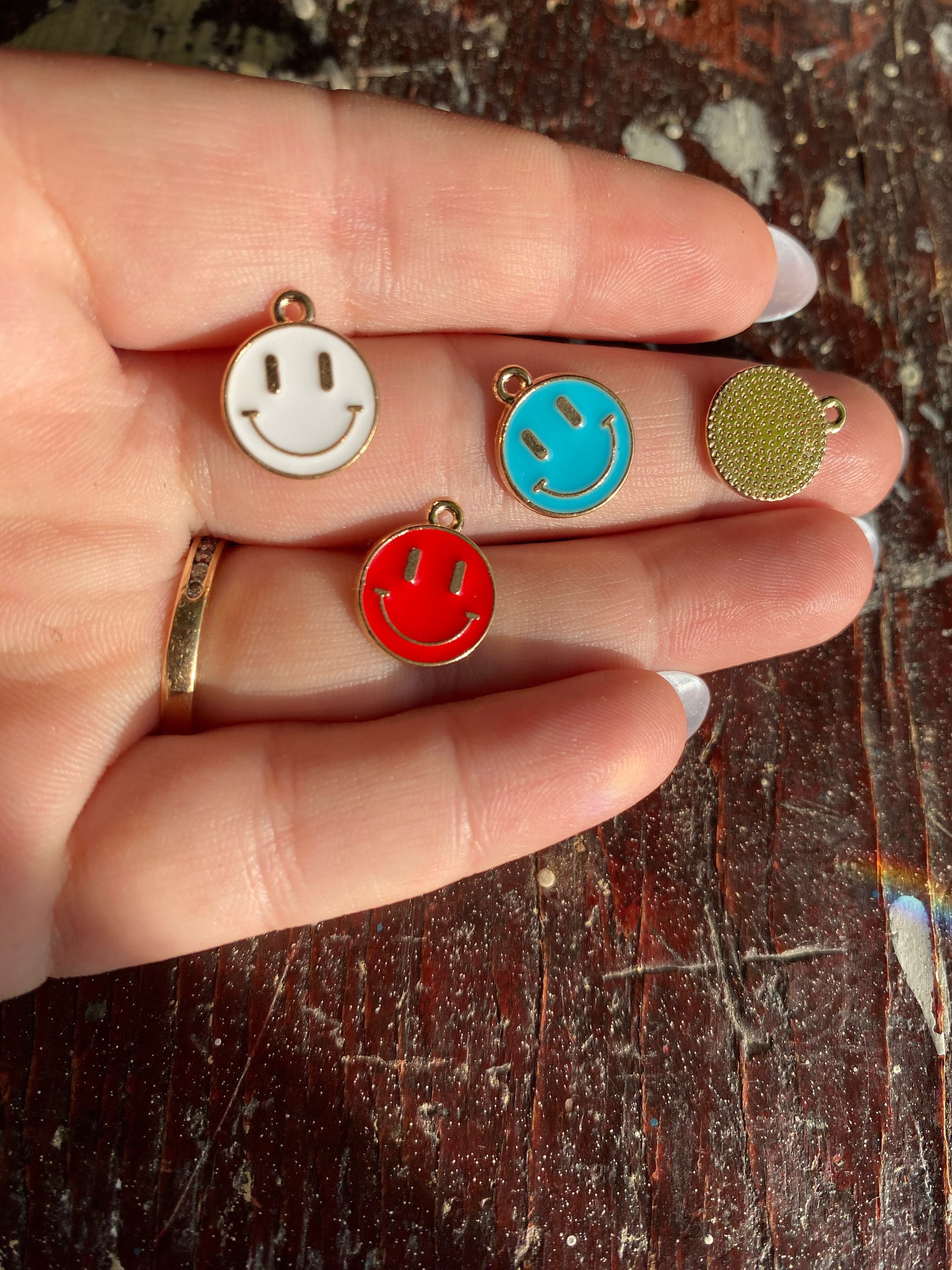 スマイリーフェイス K18ゴールドチャーム スマイリーフェイスチャーム/ハッピーフェイスチャーム/ゴールド