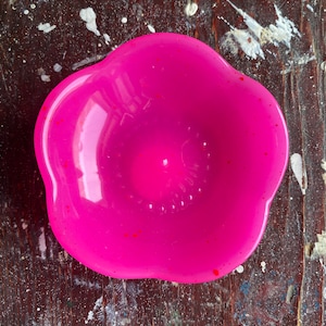 small resin dish/Itty bitty dishy
