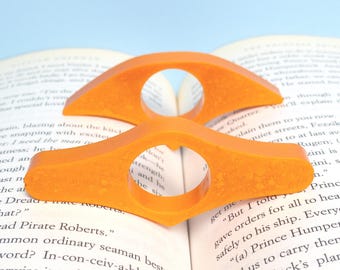 Page holder/book holder/thumb book holder/resin bookmark- Slim- Carrot Juice