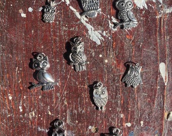 Owl charms/antique silver owls/silver charms/bird charms