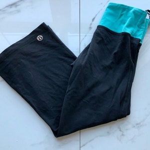 lululemon groove pants with side draw string