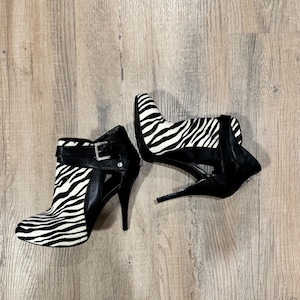 Botas de mujer / Cebra / Guess / .