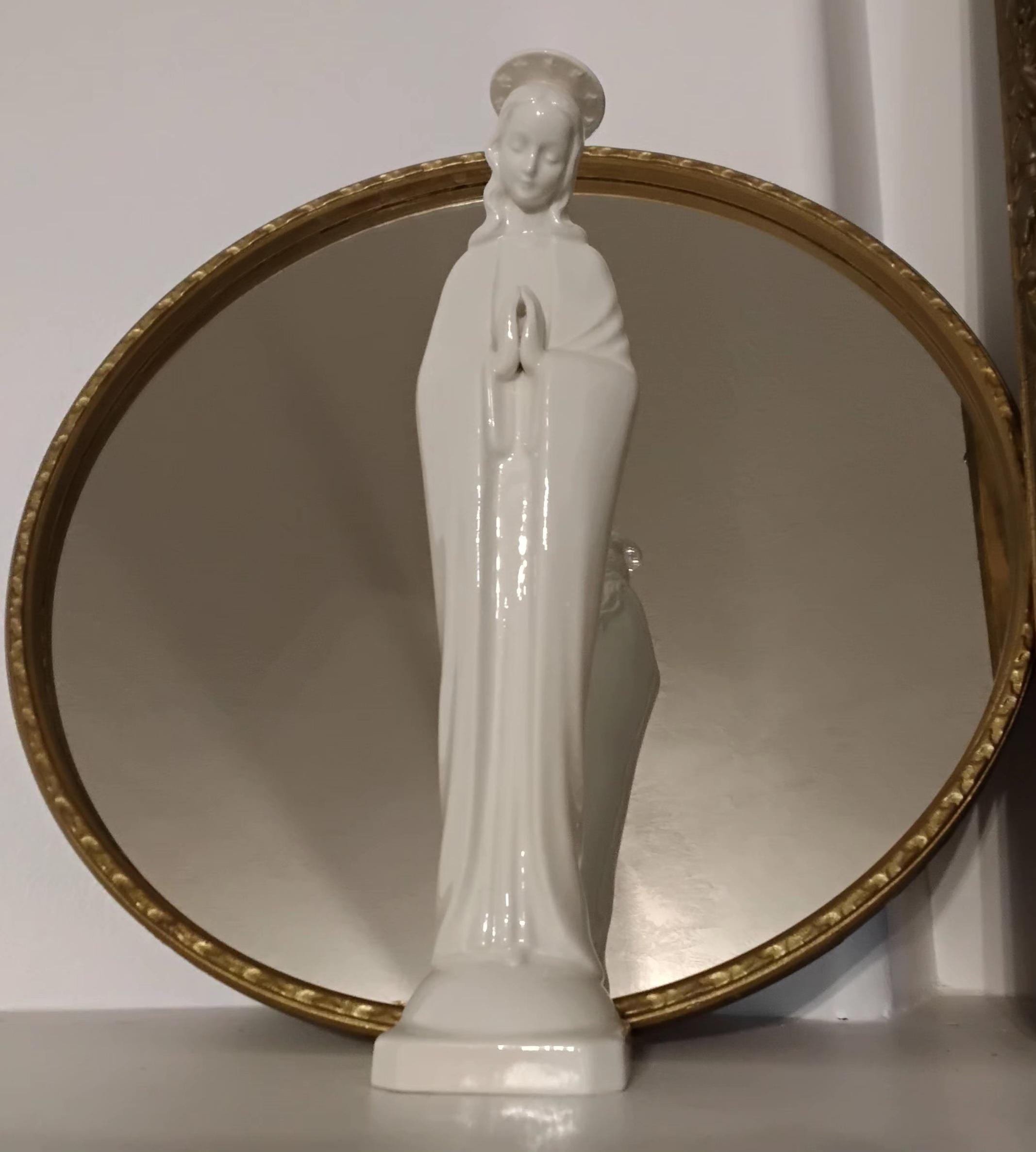 聖母マリアの降誕　＃214　★フンメル　ドイツゲーベル　ヴィンテージ　白磁 Hummel Virgin Mary - Etsy