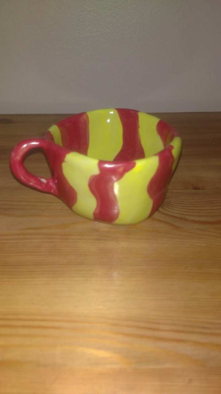 Tasses Rouge et Jaune