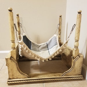 Old Fashioned Cream Small Pet Hammock Frame image 3