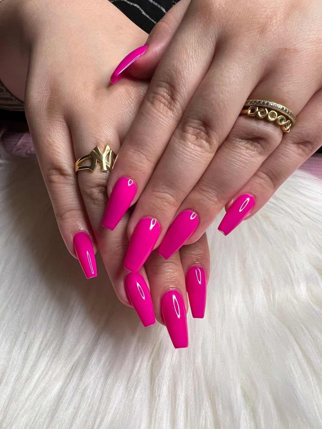 Hot Beauty Hot Pink Medium Coffin Fake Nails Press On Nails Il 1080xN.4617403414 Ibml