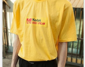 [ KODAK ] シナリー バックグラフィック T-SHIRT Qoo10 KODAK APPAREL シナリー バックグラフィック Tシャツ・
