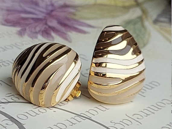 1980s Joan Rivers Gold Plated Zebra Stripe Clip-O… - image 2