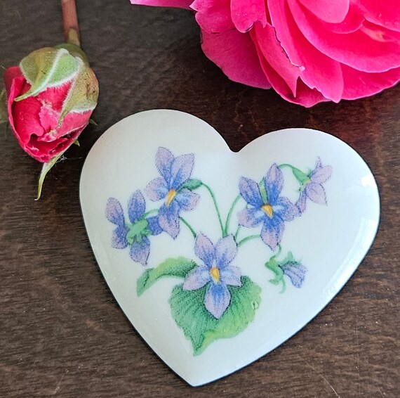 Vintage Avon Porcelain Heart With Purple Violet /… - image 2