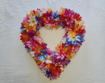 Heart Shaped Daisy Front Door Wreath