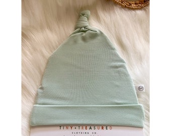 Personalized Bamboo Mint Green Knot Hat, Newborn Hat, Baby Beanie, Baby Shower Gift, Personalized Baby Gift, Coming Home Outfit