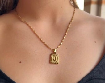 Letter J Initial G Necklace Personalized M Dainty Minimalist Gold M Necklace Christmas Gift for Girlfriend Women Girlfriend Mother Daughter