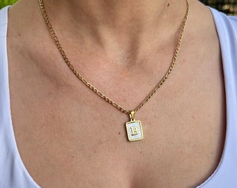 Gold Mother of Pearl Initial Necklace, 18K Gold Stainless Steel Necklace, Antitarnish, Waterproof, Hypoallergenic, Unisex, Christmas Gift