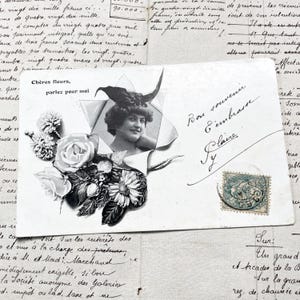 Década de 1900 - Postal con una joven elegante