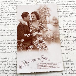 Anni '40 - Cartolina romantica francese - "Rêverie du soir" - RPPC di coppia d'amore colorate - Effimere di San Valentino - Lettera d'amore