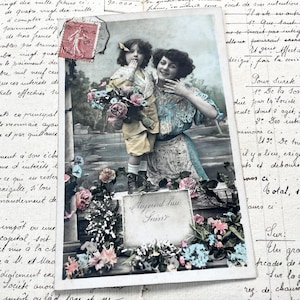 Década de 1900 - Postal con una mujer joven y su hijo