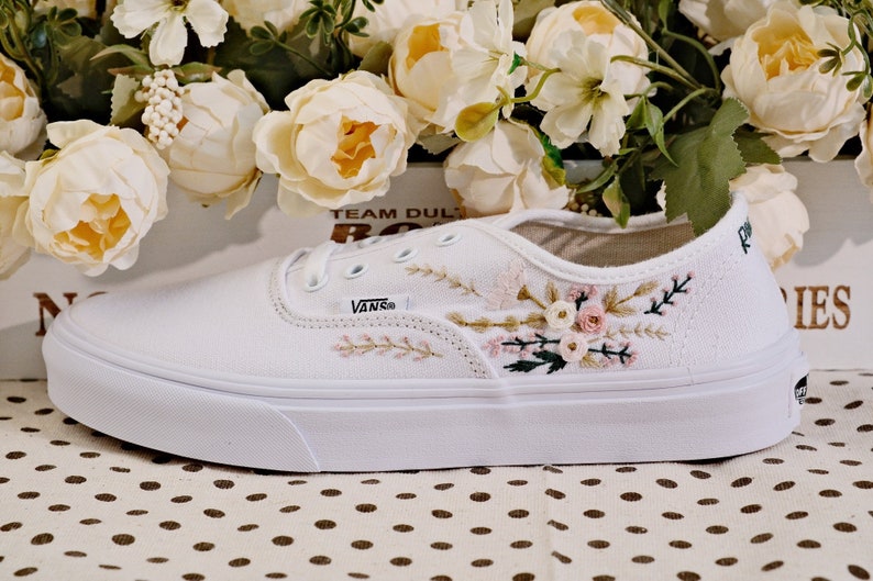 Vans for a Bride Bridal Sneakers Embroidered Wedding ShoesCustom Embroidered Bridal Vans Shoes zdjęcie 4