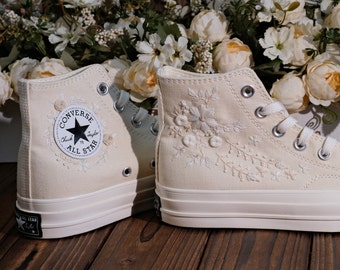 Converse Chuck Taylor années 1970, broderie de cercle floral personnalisée, broderie de couronne Converse Converse broderie de motif auto-conçue