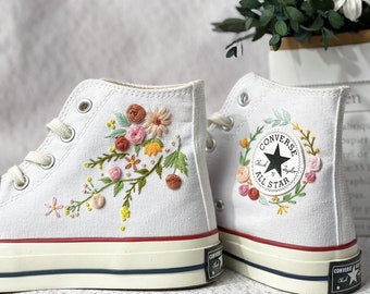 Converse Chuck Taylor années 1970, broderie de cercle floral personnalisée, broderie de couronne Converse Converse broderie de motif auto-conçue