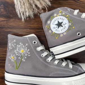 Converse Chuck Taylor 1970s ,Custom Floral Circle Embroidery, Converse Wreath Embroidery Converse Self-designed Pattern Embroidery