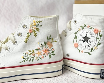 Broderie florale personnalisée Converse / Nom personnalisé Converse / Cadeau pour le meilleur ami