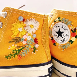 Embroidered Converse Chuck Taylor 1970s/ Custom Lavender Embroidery/Converse Low Neck Floral Embroidery /Floral Embroidery Wedding Shoes
